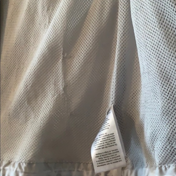 Women’s White Columbia Jacket - Picture 6 of 10